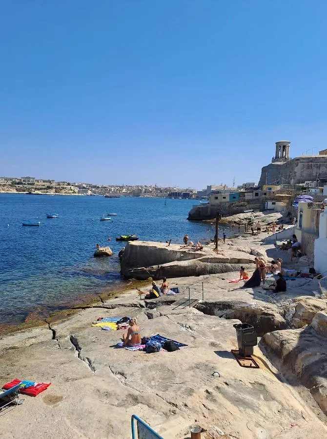 Lovely 1 Bedroom Apartment In The Heart Of Valletta 0*,